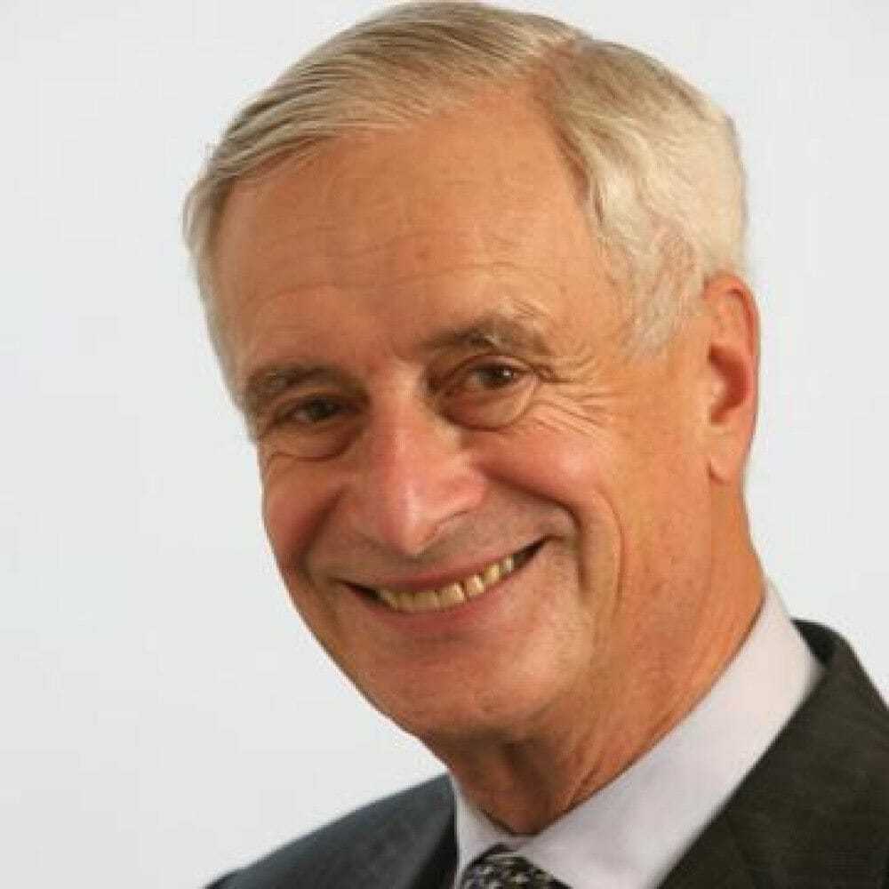 Robert Kaplan Headshot